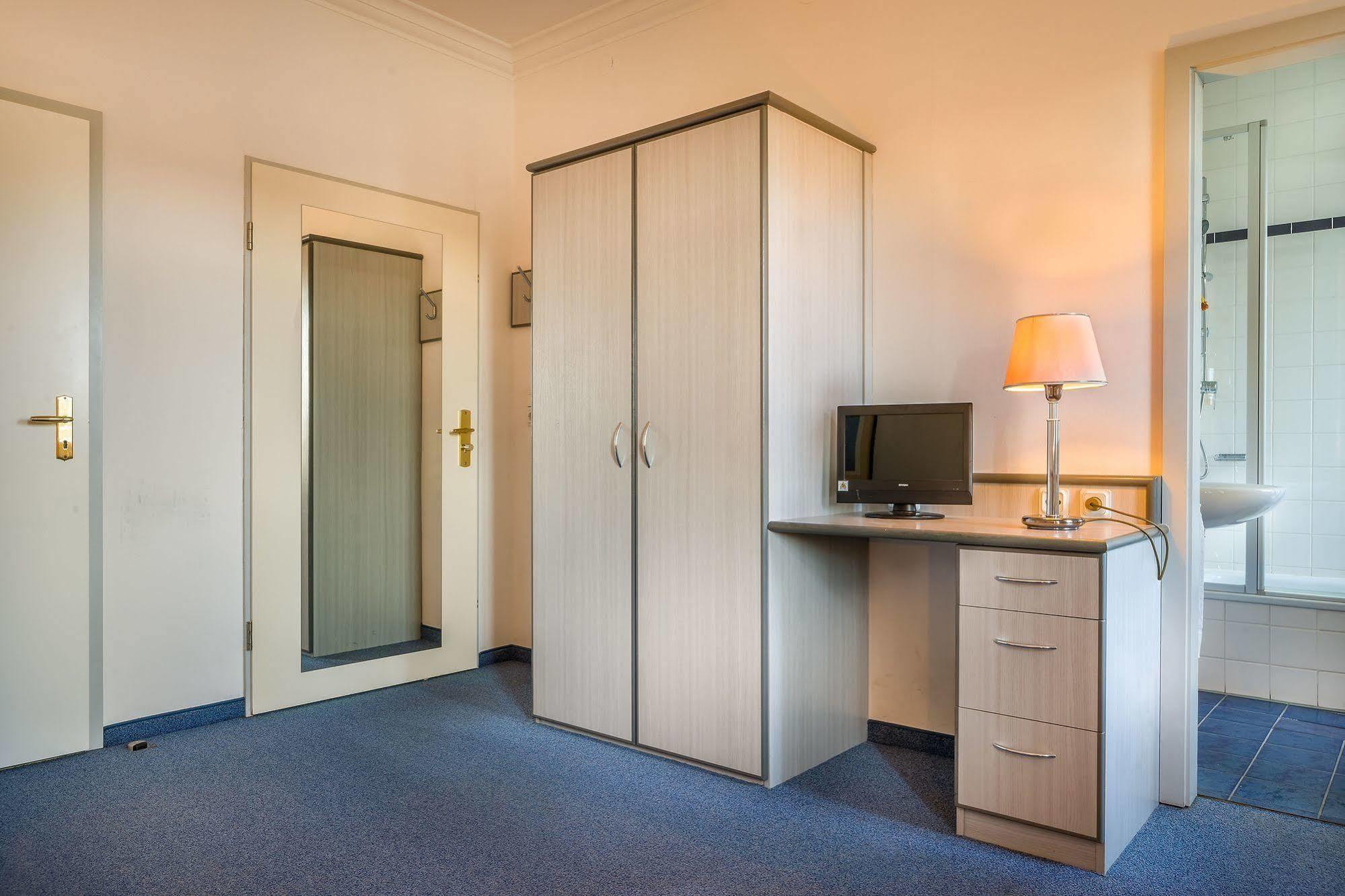 Hotel Am Bonhoefferplatz Dresden Dış mekan fotoğraf